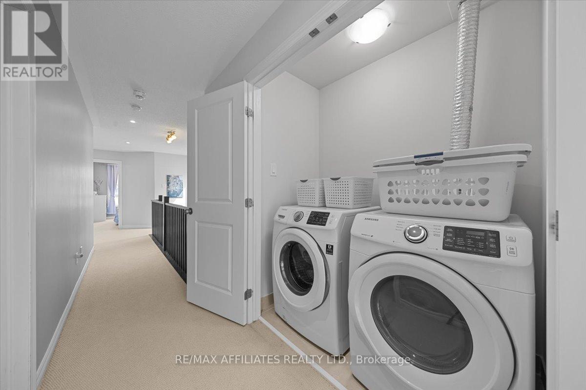 Photo 29 of 511 Earnscliffe Grove, Ottawa ON