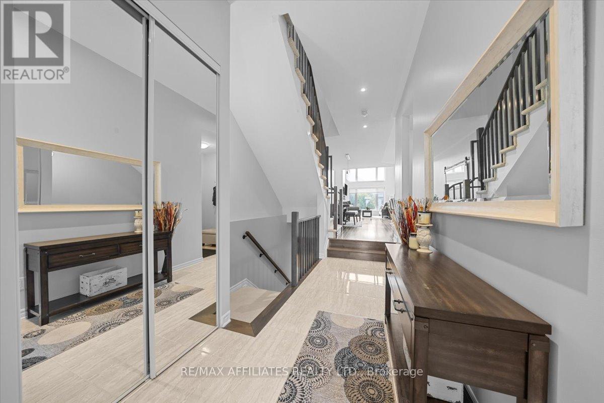 Photo 6 of 511 Earnscliffe Grove, Ottawa ON