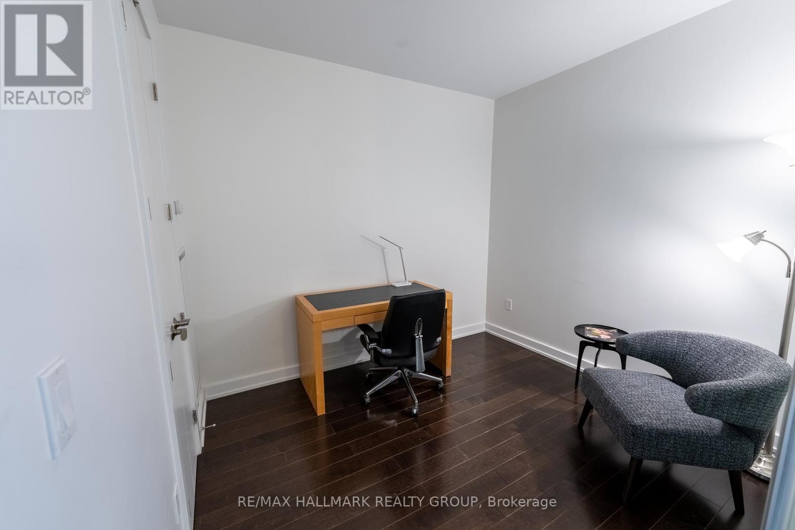 Photo 7 of 502 111 Champagne Avenue, Ottawa ON