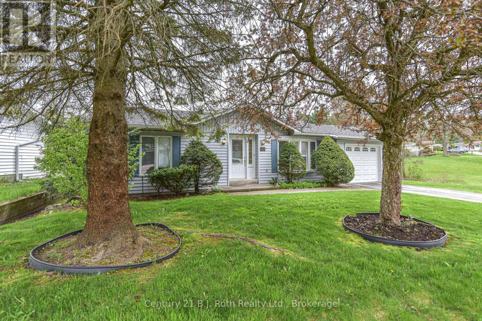 Photo 12 of 56 Tecumseth Pines Drive, New Tecumseth ON