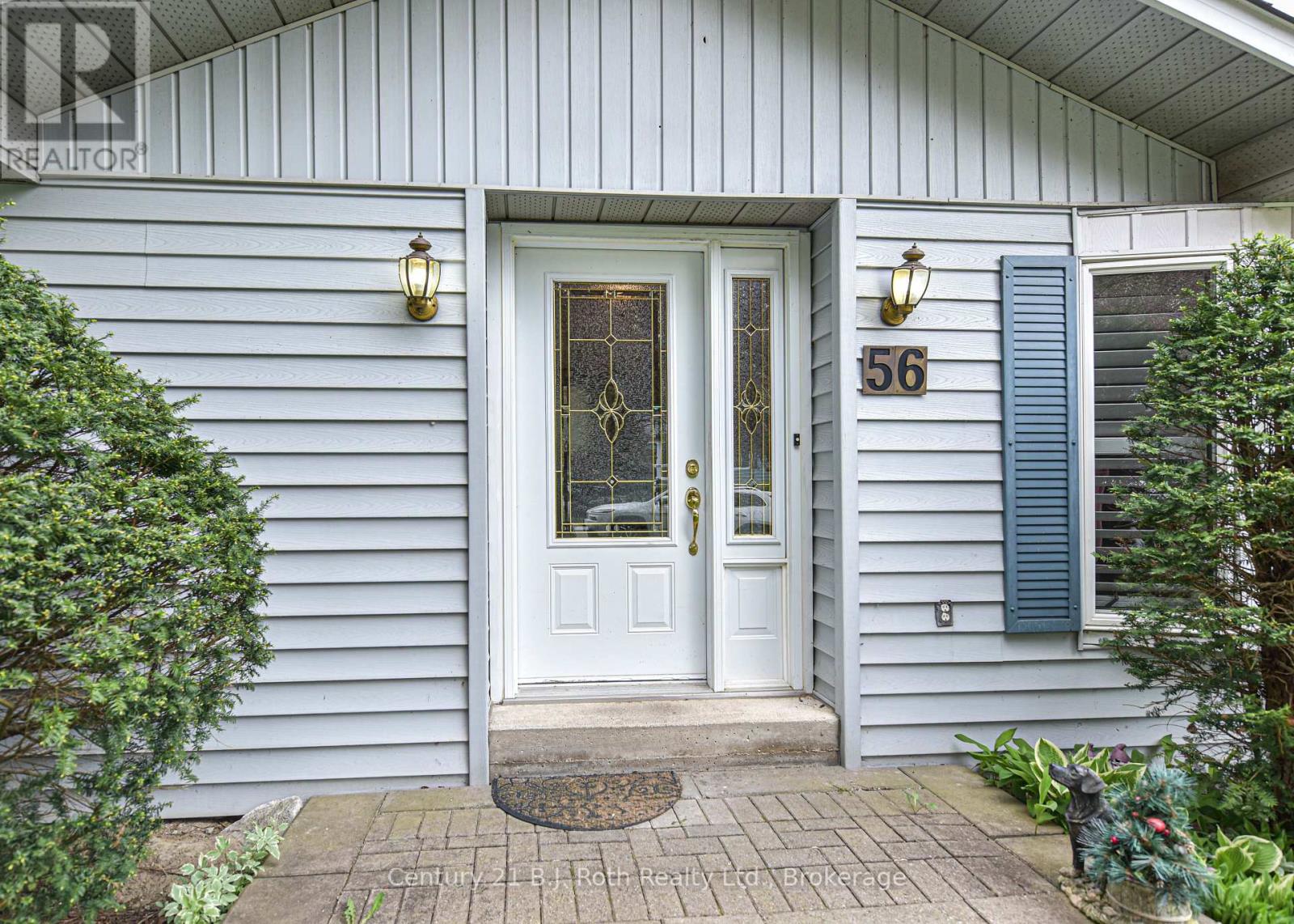 Photo 2 of 56 Tecumseth Pines Drive, New Tecumseth ON