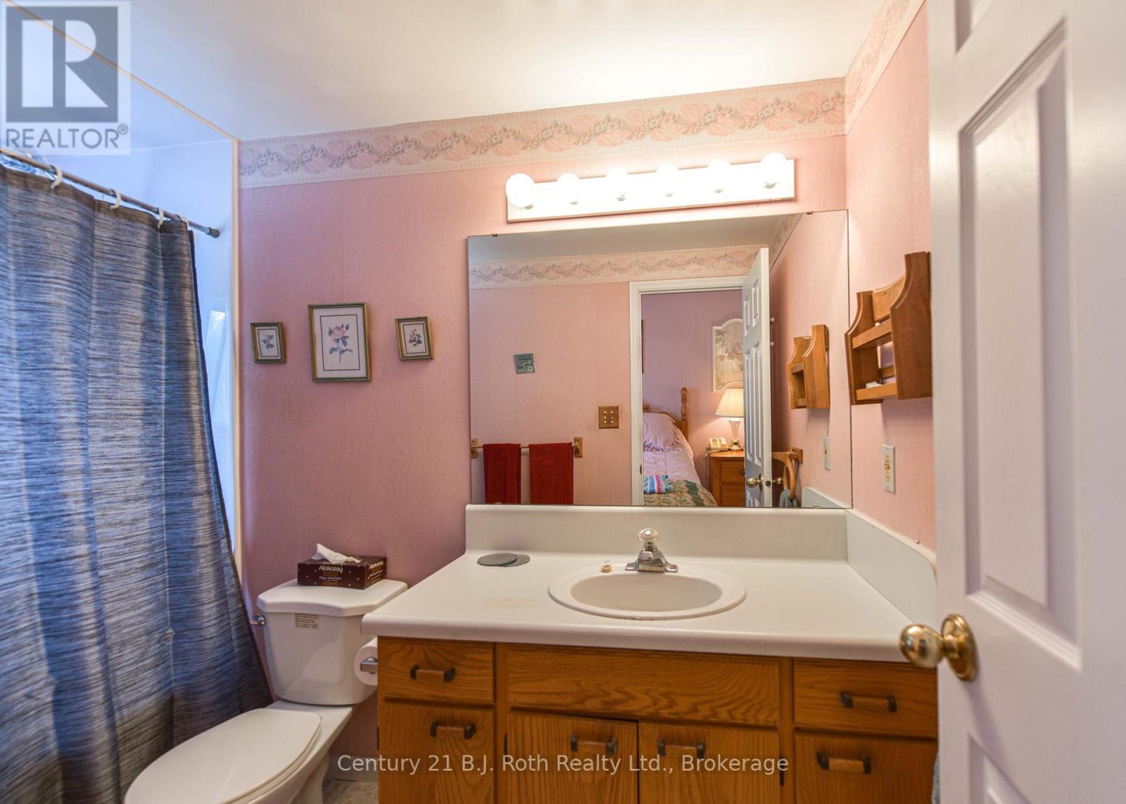 Photo 22 of 56 Tecumseth Pines Drive, New Tecumseth ON