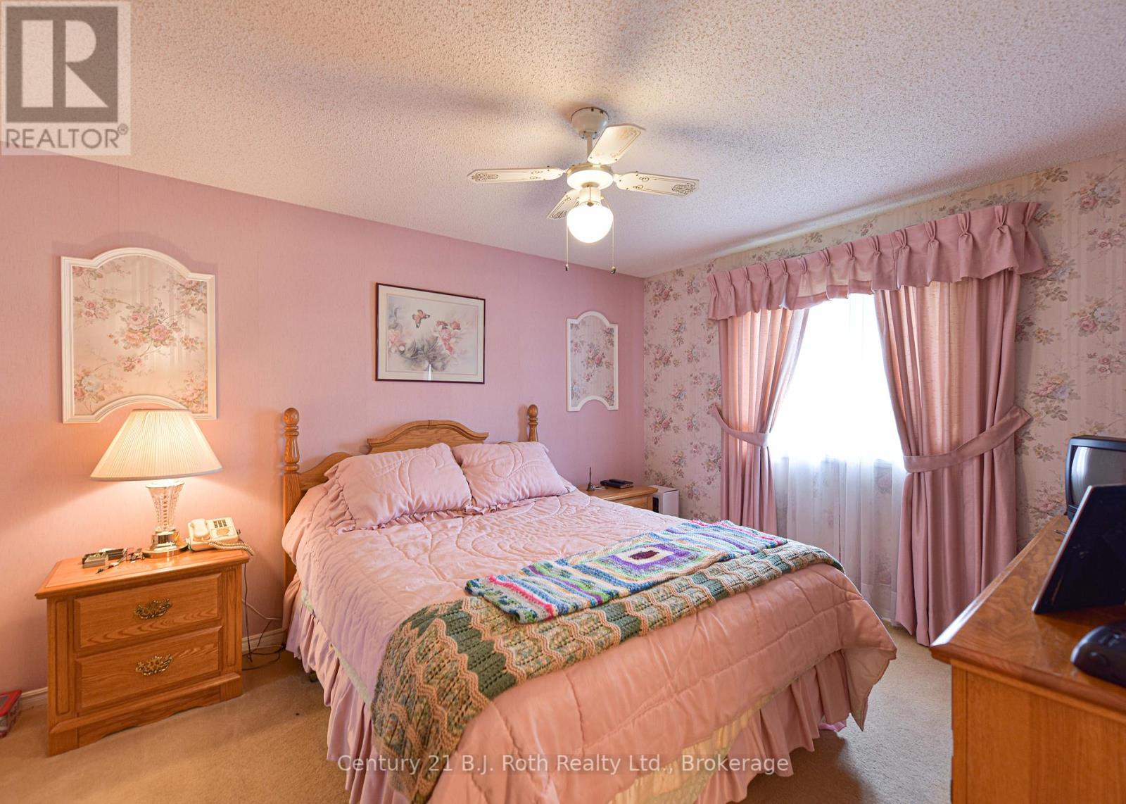Photo 28 of 56 Tecumseth Pines Drive, New Tecumseth ON