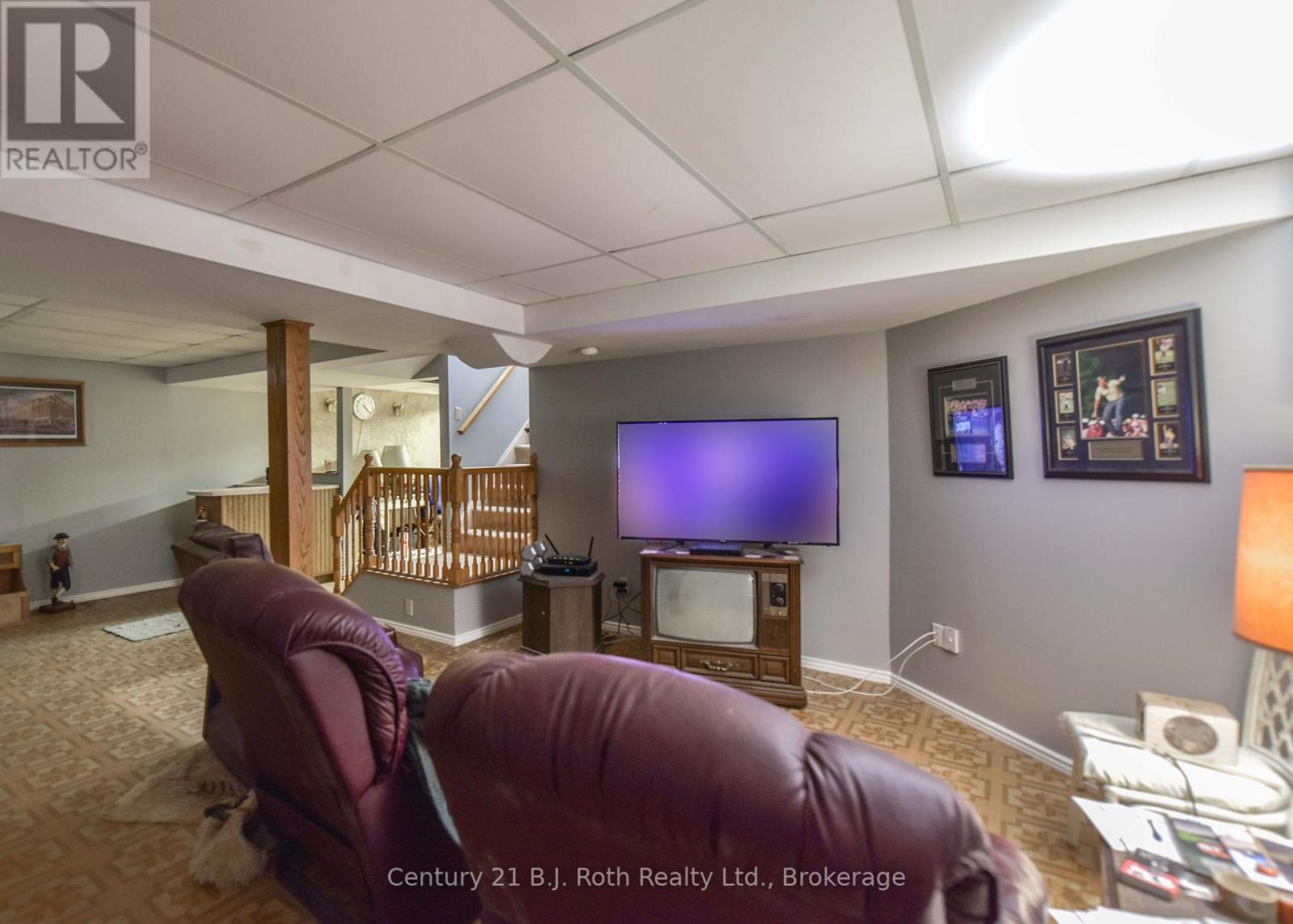 Photo 31 of 56 Tecumseth Pines Drive, New Tecumseth ON
