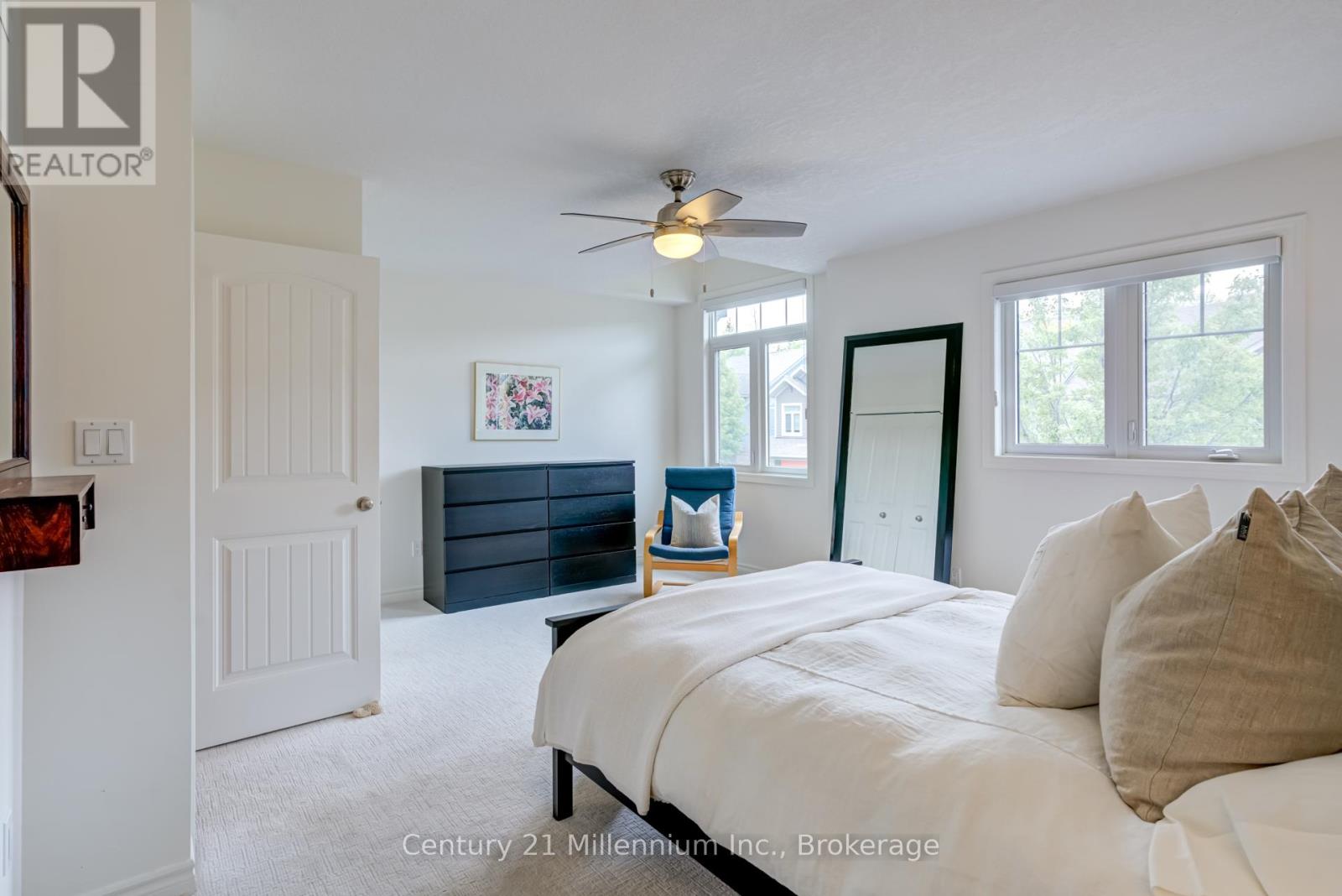 Photo 23 of 37 Silver Glen Boulevard, Collingwood ON