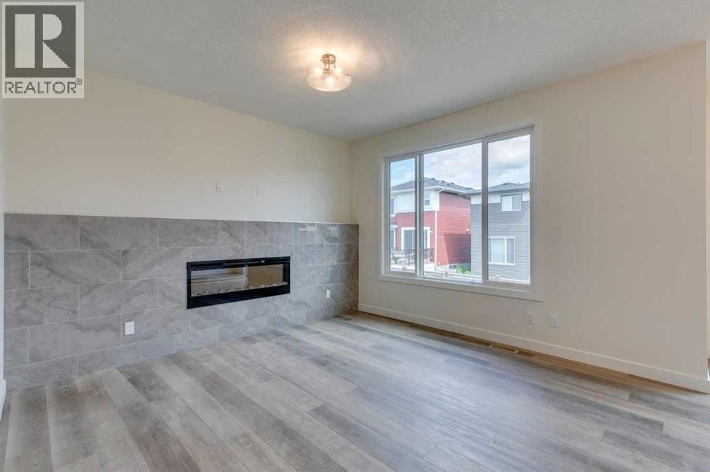 Photo 7 of 764 Langley Terrace Se, Airdrie AB