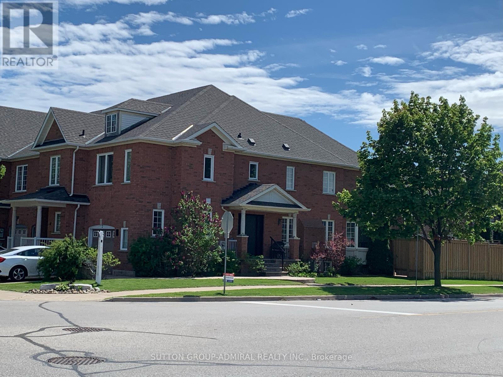 Photo 39 of 2 Marathon Avenue, Vaughan ON