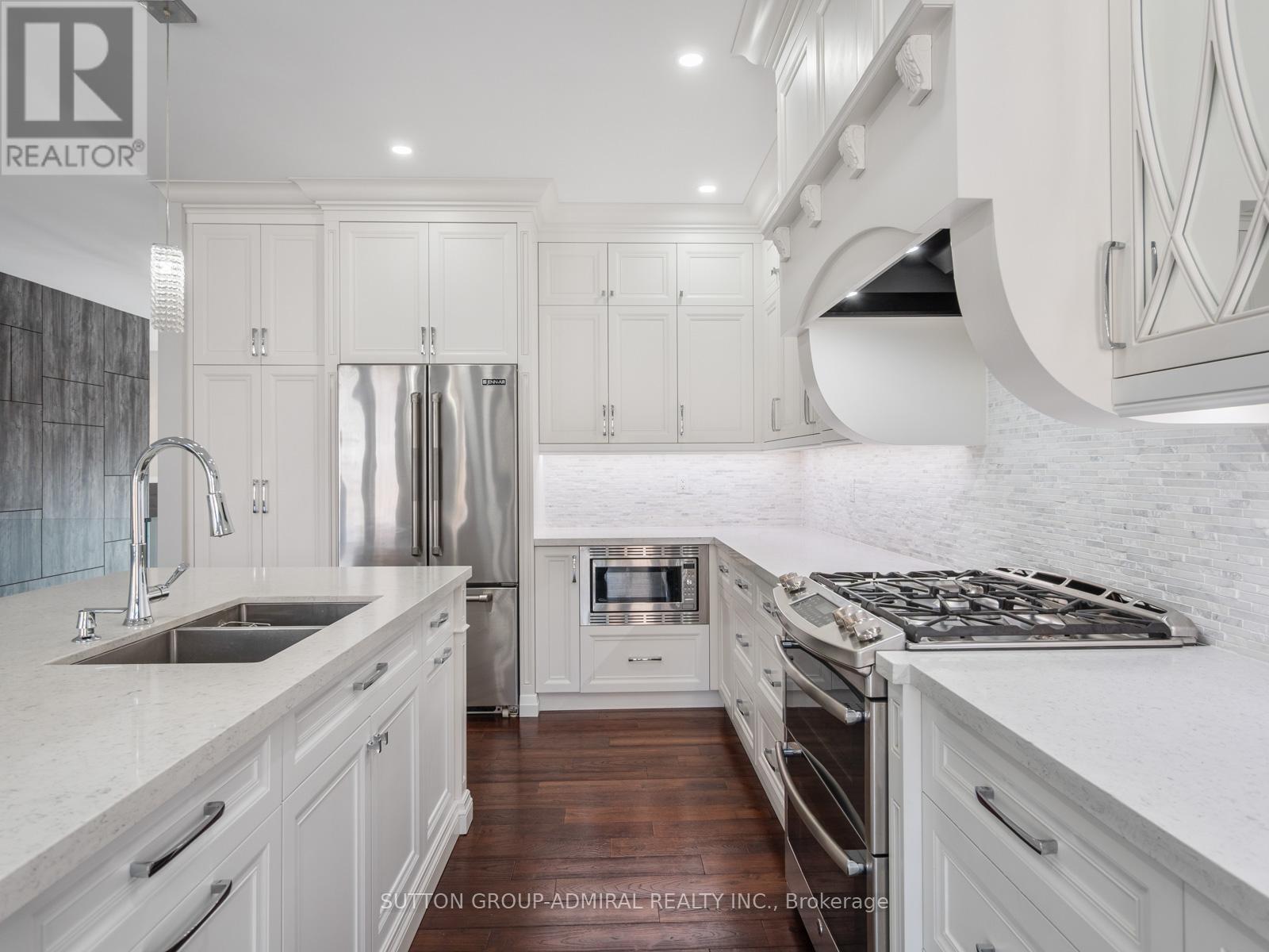 Photo 12 of 62 Gardiner Drive, Bradford West Gwillimbury ON