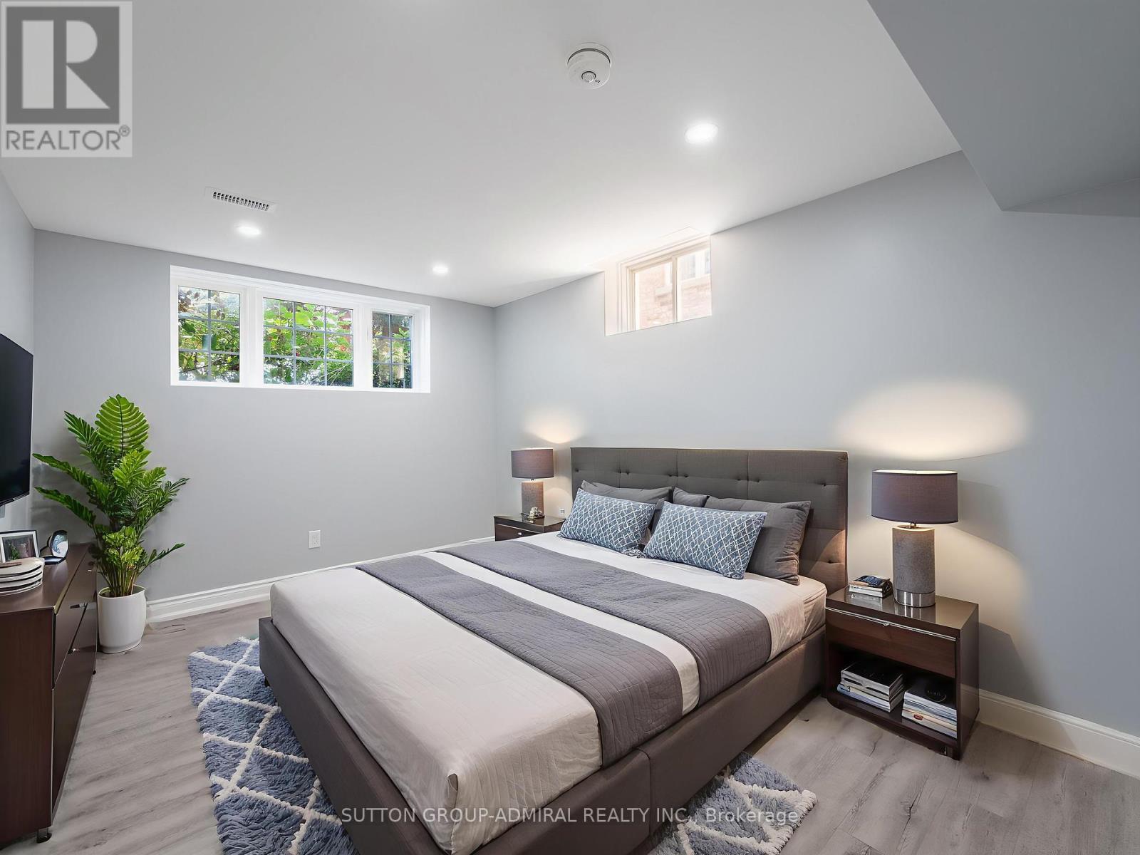 Photo 25 of 62 Gardiner Drive, Bradford West Gwillimbury ON