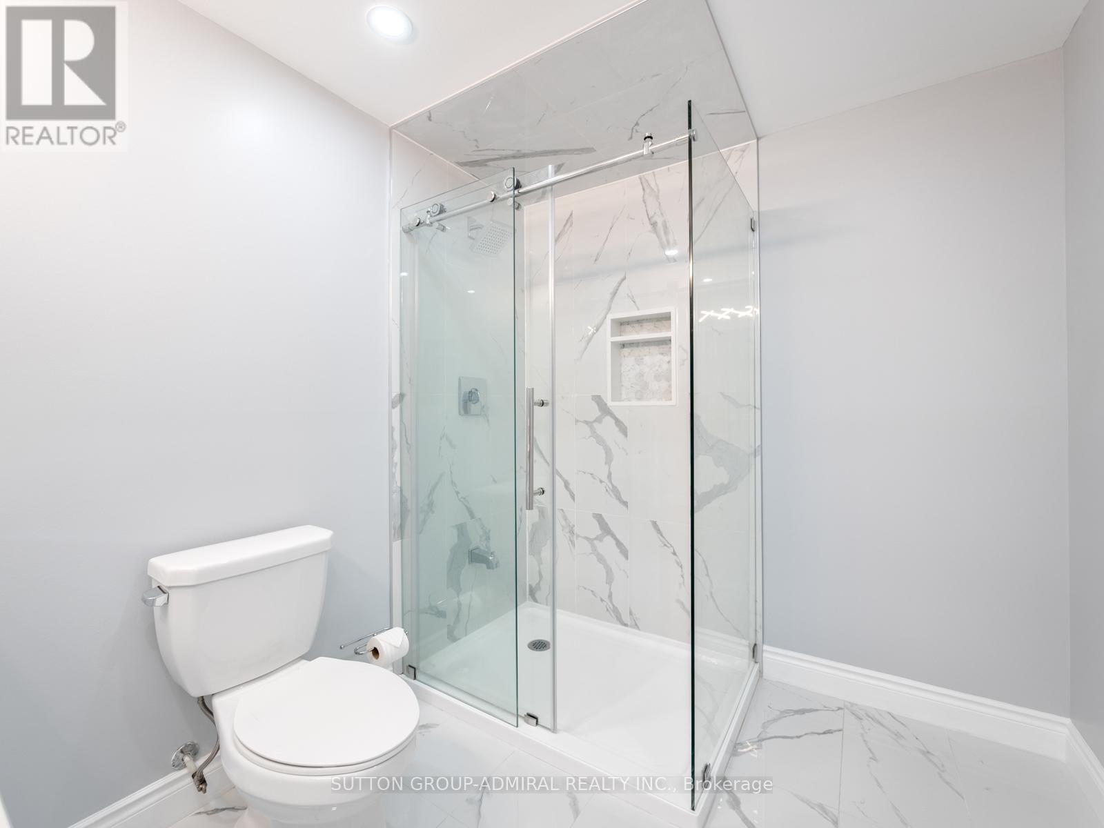 Photo 27 of 62 Gardiner Drive, Bradford West Gwillimbury ON