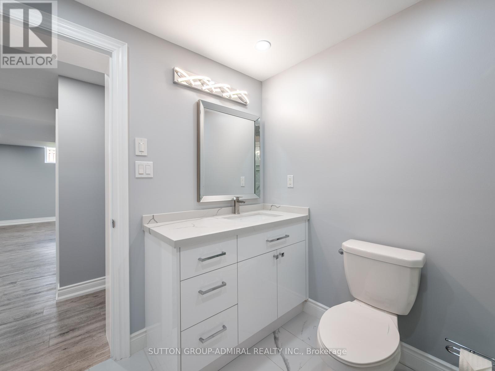 Photo 28 of 62 Gardiner Drive, Bradford West Gwillimbury ON