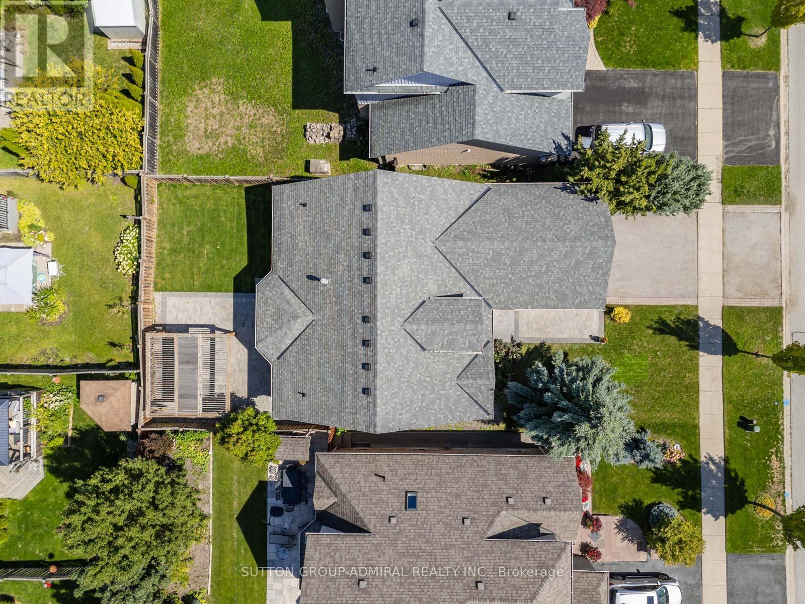 Photo 37 of 62 Gardiner Drive, Bradford West Gwillimbury ON