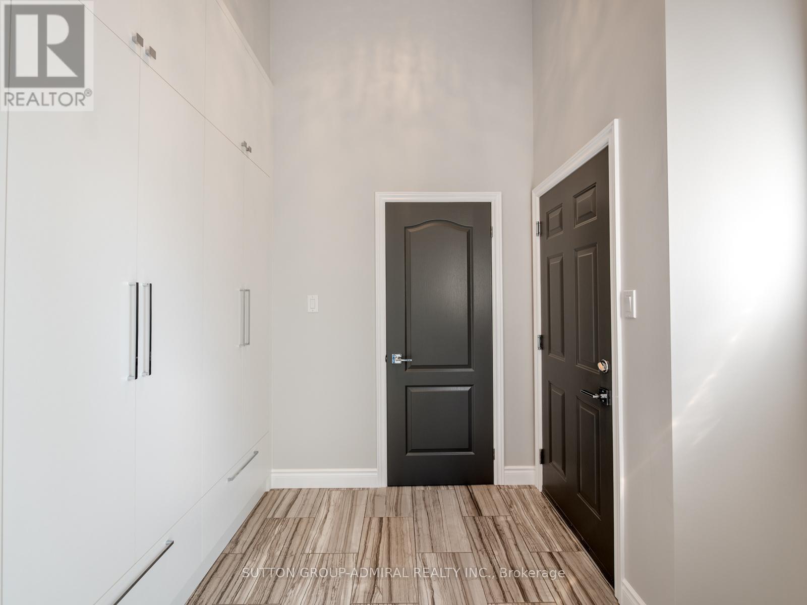 Photo 5 of 62 Gardiner Drive, Bradford West Gwillimbury ON