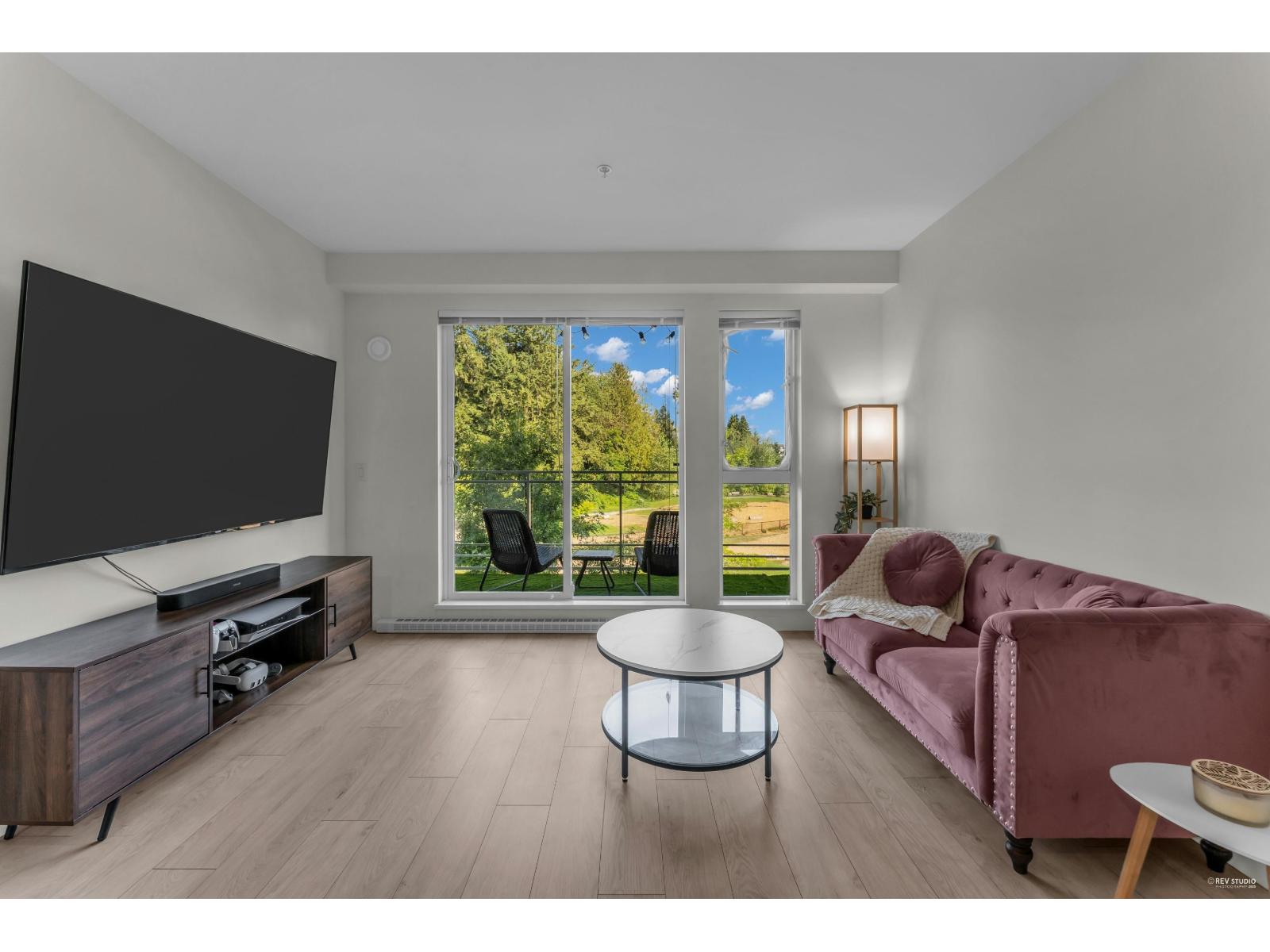 Photo 6 of 305 10603 140 Street, Surrey BC