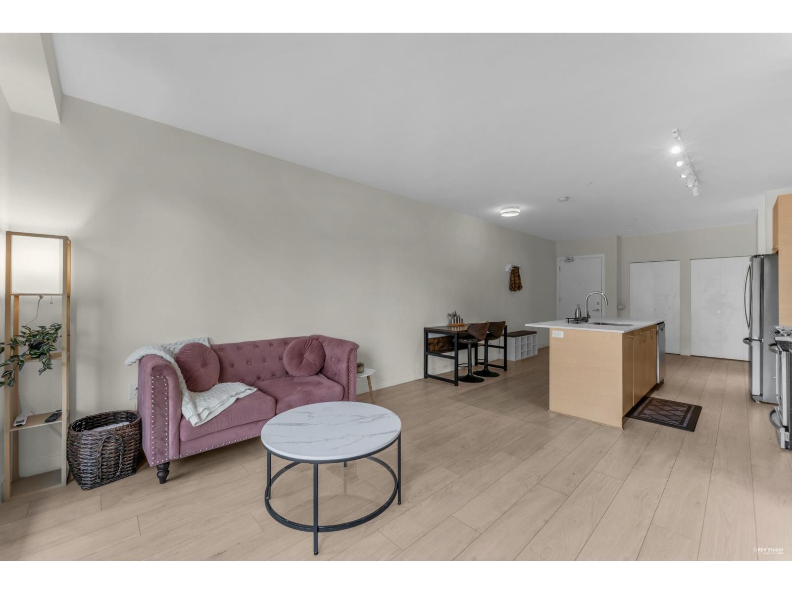 Photo 11 of 305 10603 140 Street, Surrey BC