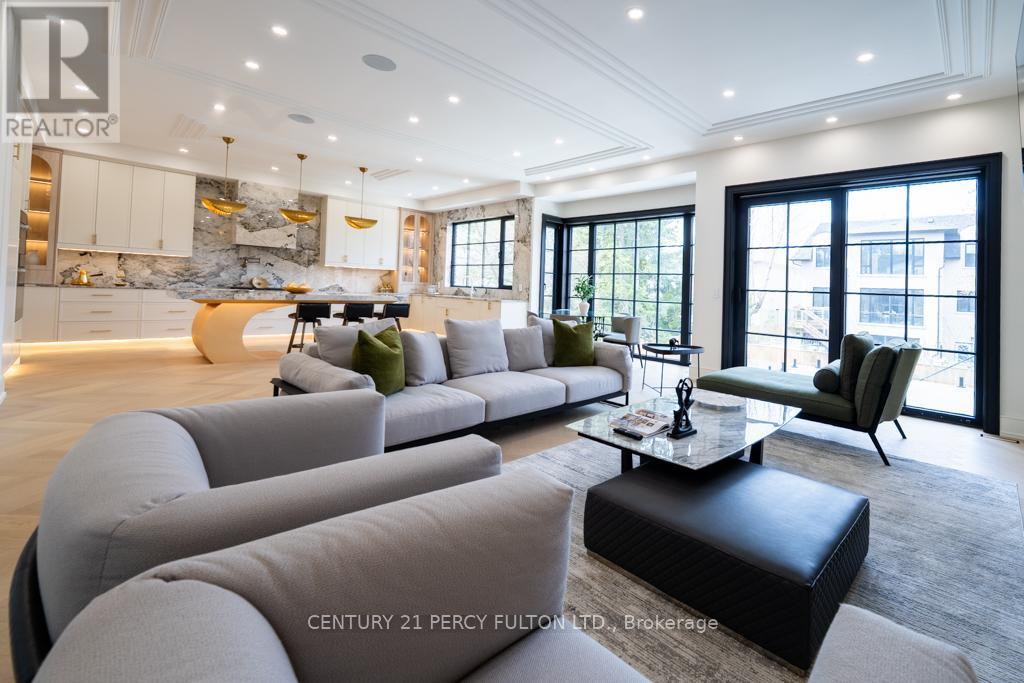 Photo 14 of 210 Homewood Avenue, Toronto ON