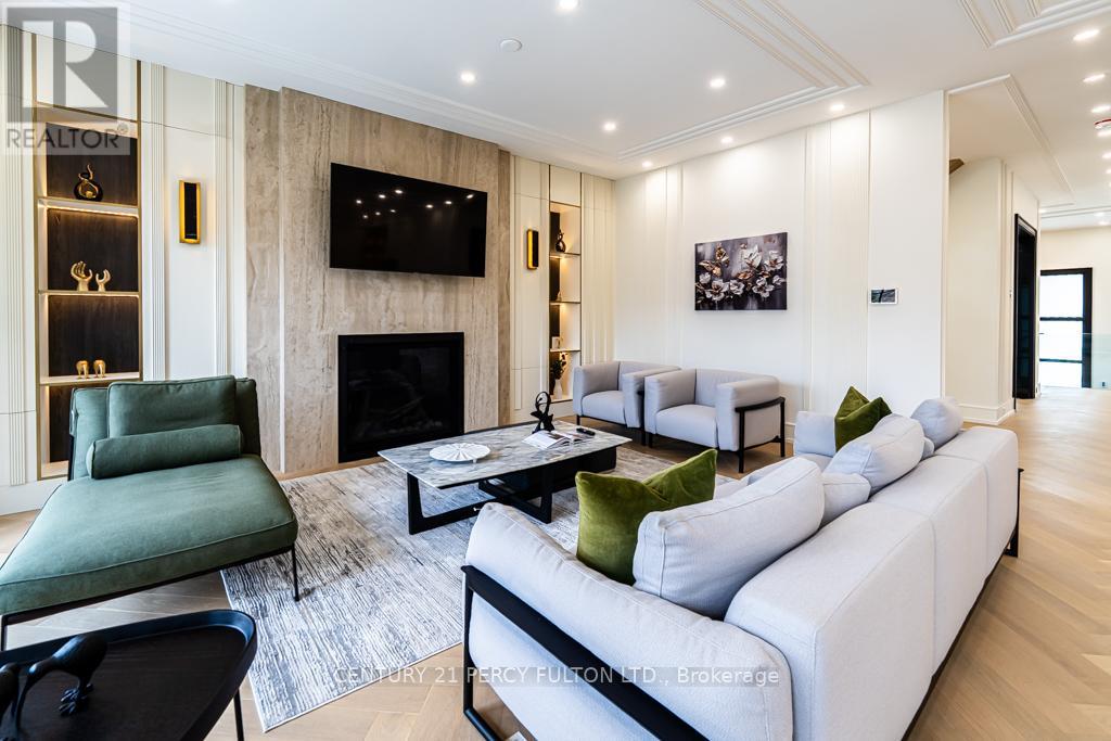 Photo 16 of 210 Homewood Avenue, Toronto ON