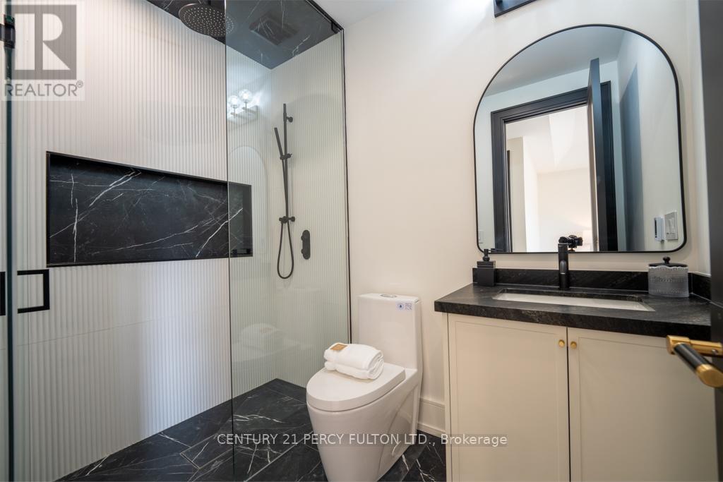 Photo 27 of 210 Homewood Avenue, Toronto ON