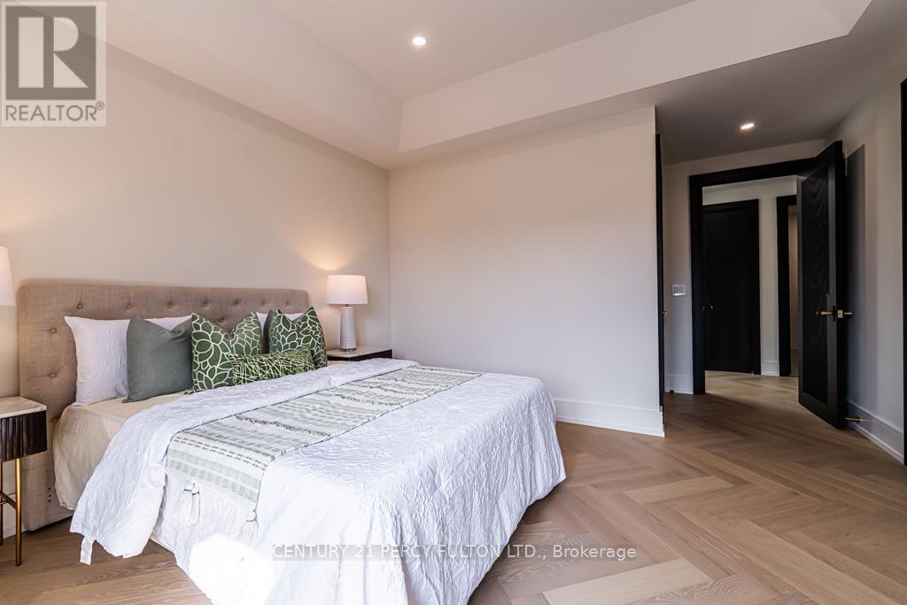 Photo 26 of 210 Homewood Avenue, Toronto ON