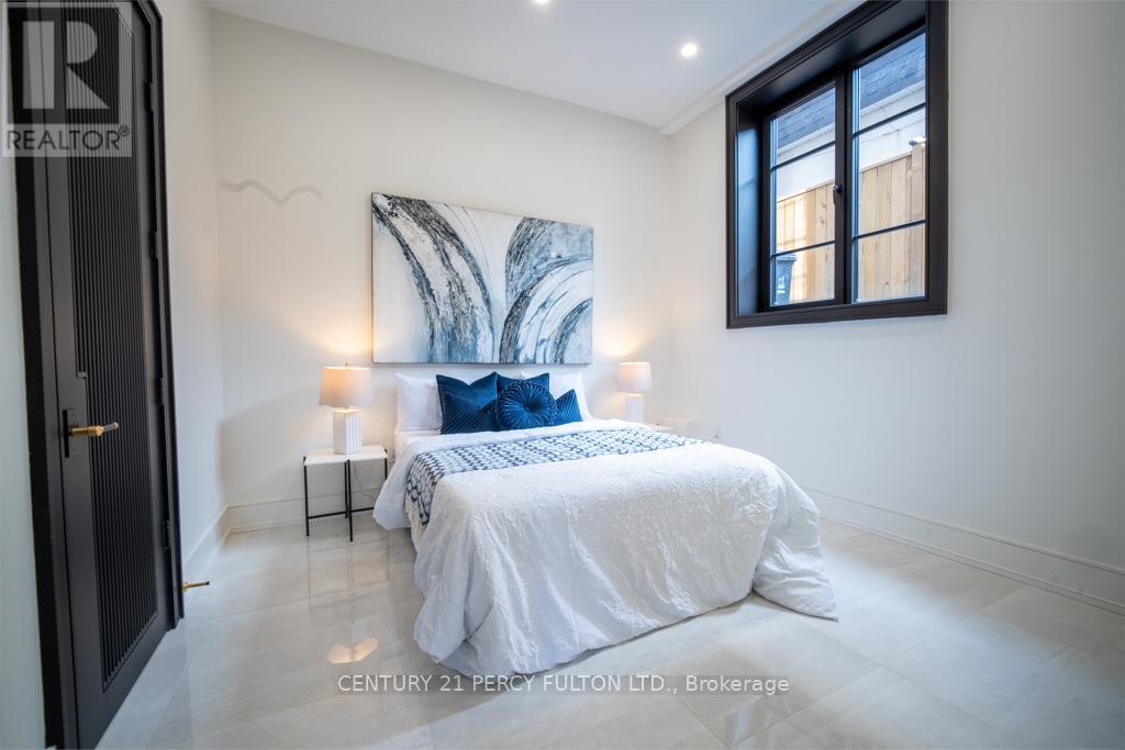 Photo 40 of 210 Homewood Avenue, Toronto ON