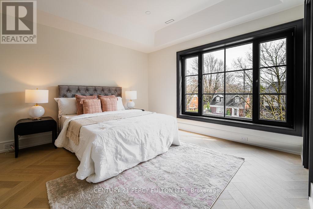 Photo 33 of 210 Homewood Avenue, Toronto ON