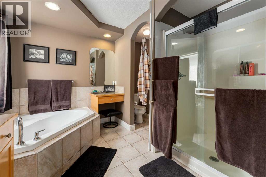 Photo 24 of 169 Tuscany Ridge Park Nw, Calgary AB