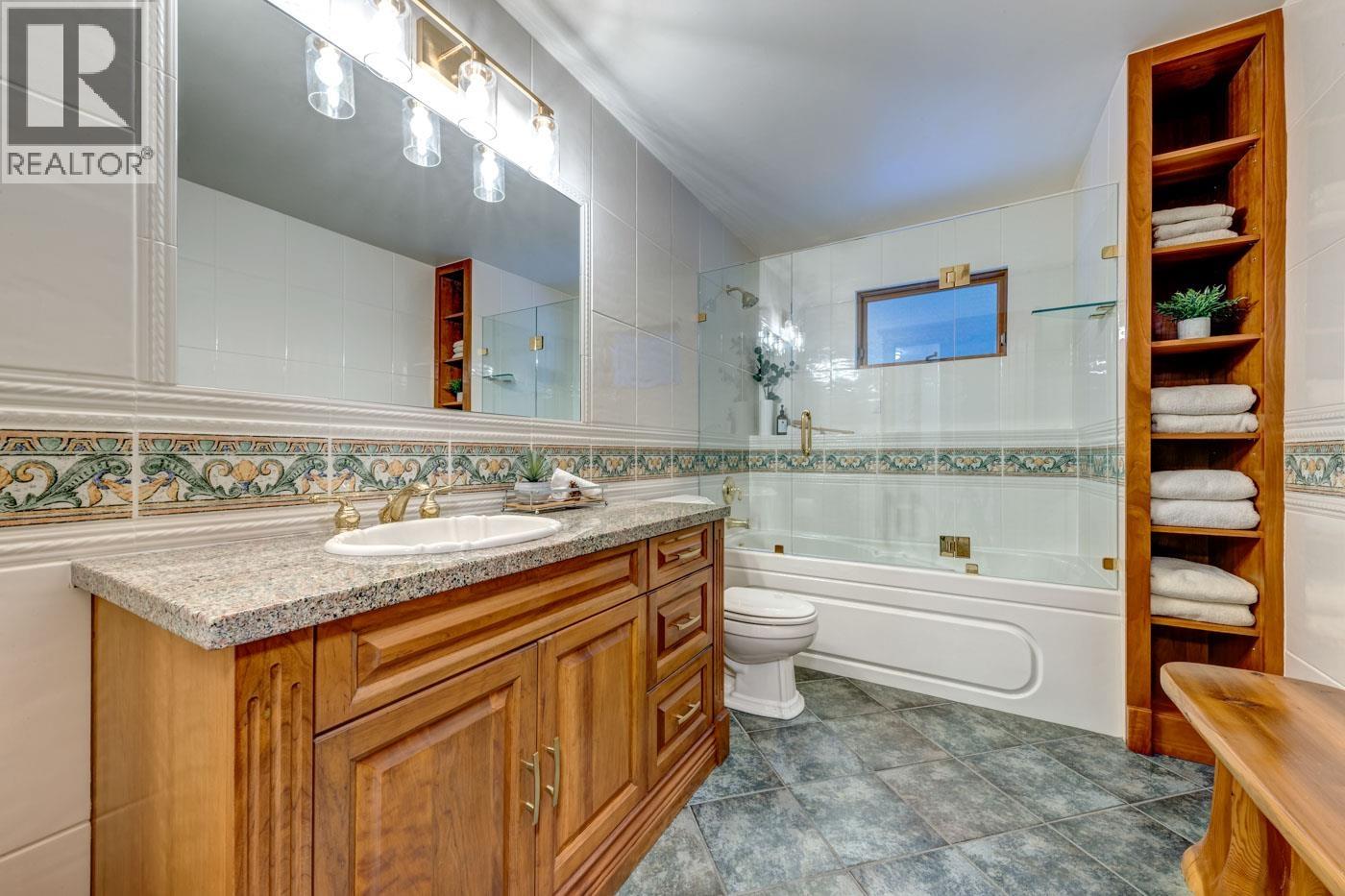 6361 FAIRWAY DRIVE, Whistler