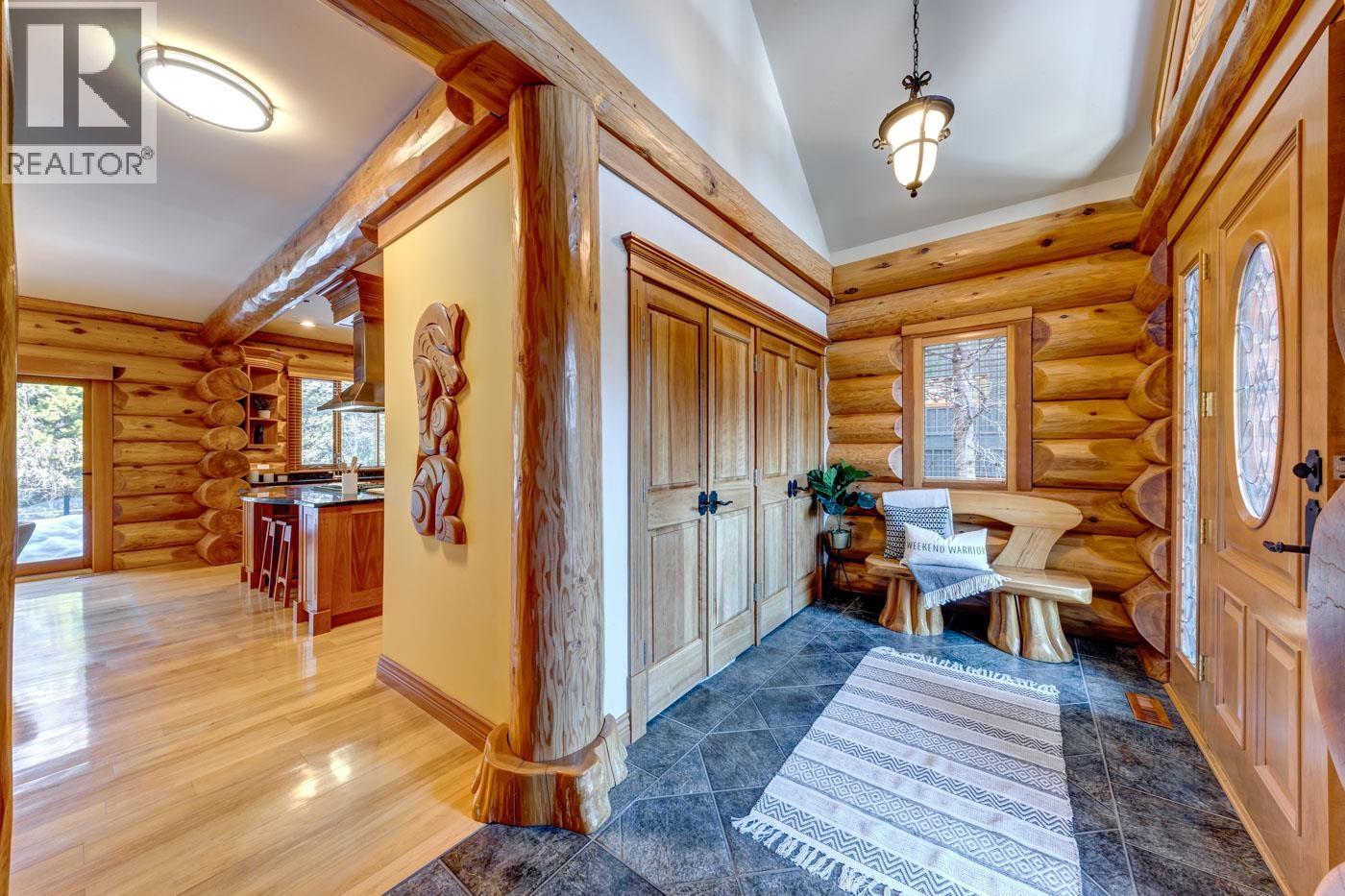6361 FAIRWAY DRIVE, Whistler