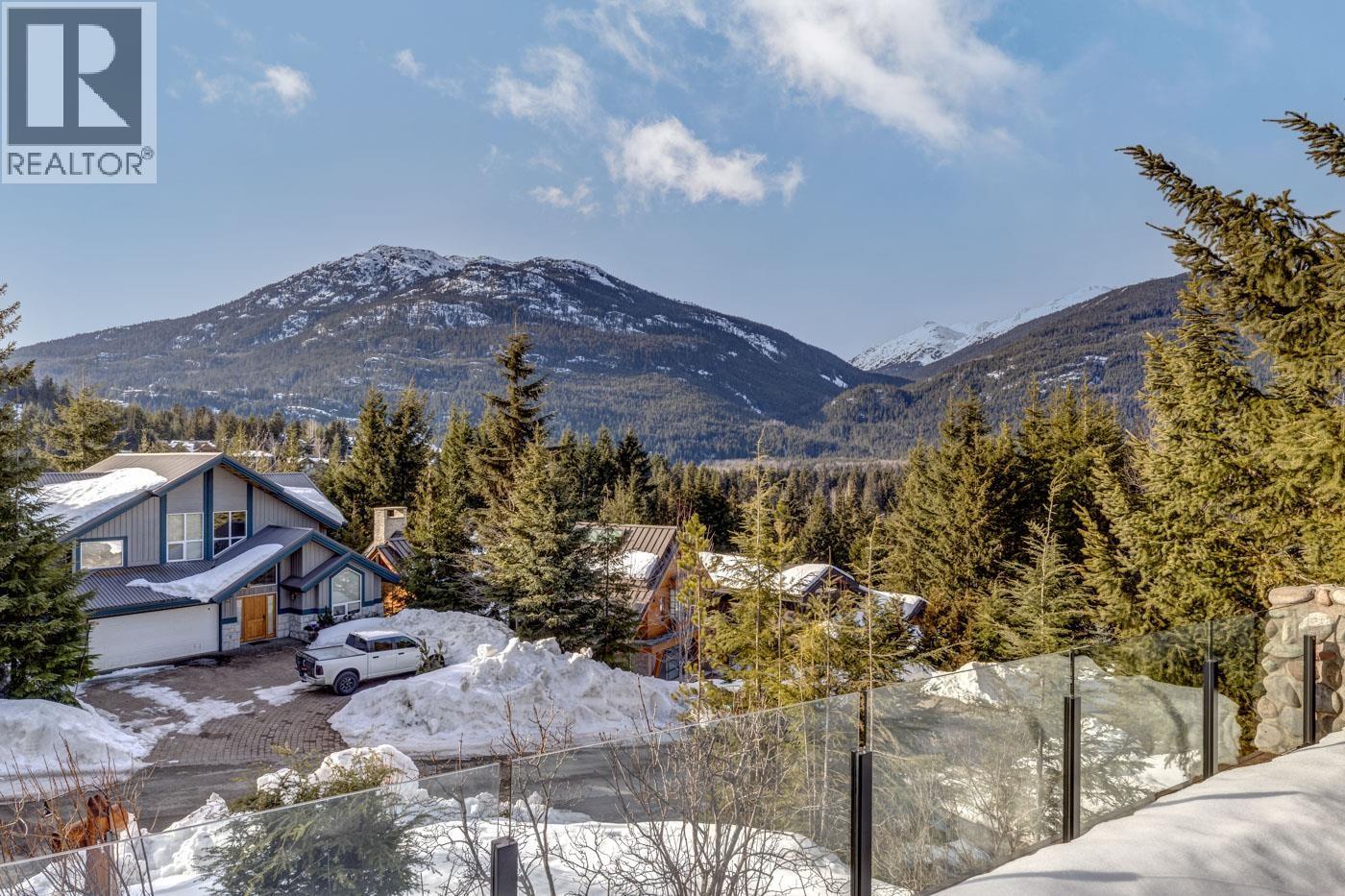 6361 FAIRWAY DRIVE, Whistler