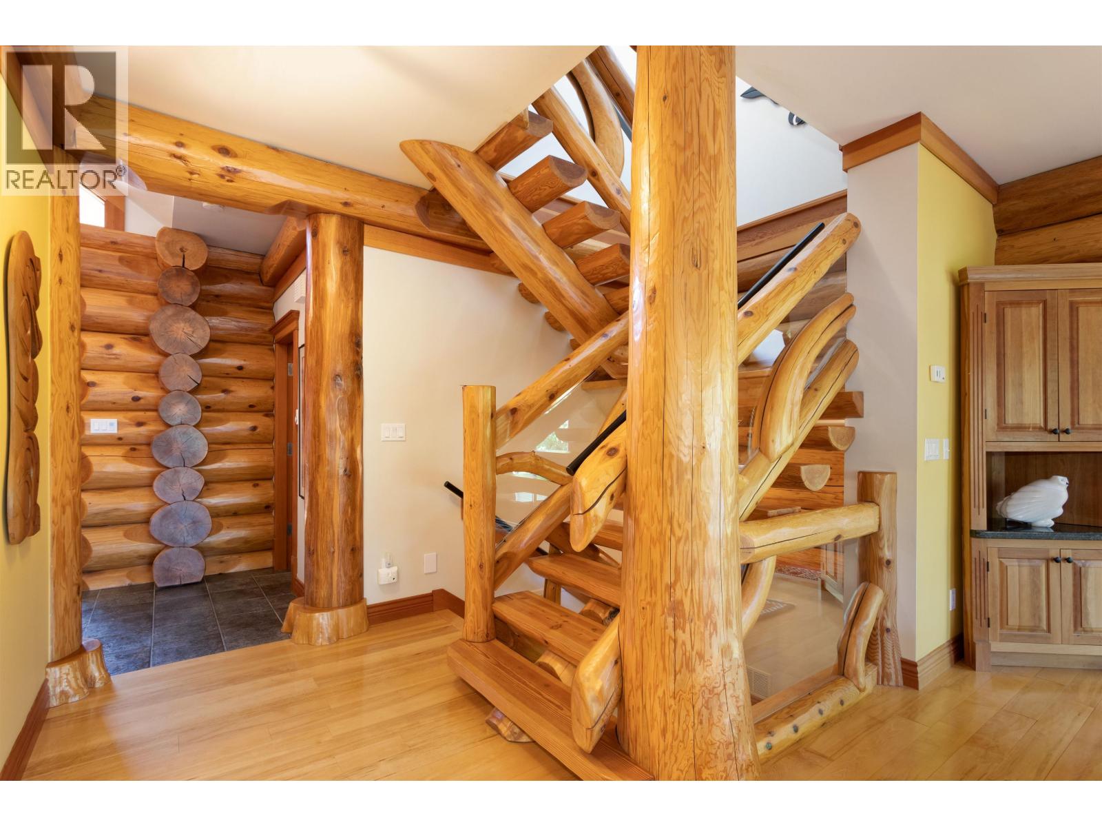 6361 FAIRWAY DRIVE, Whistler