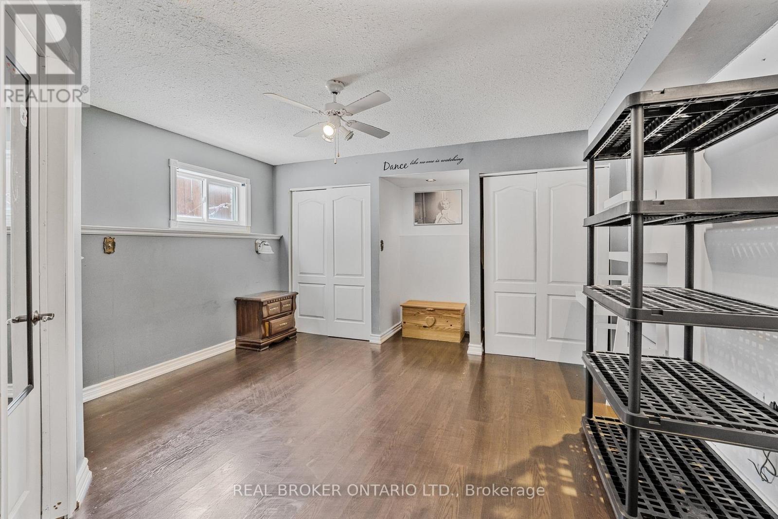 Photo 31 of 22 Dykstra Drive, Barrie ON