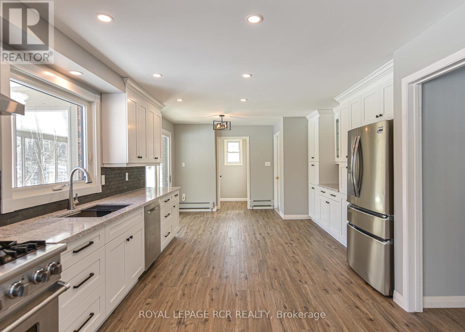 Photo 11 of 1369 Ryerson Boulevard, Severn ON