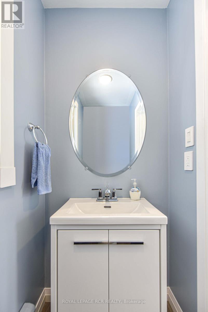Photo 15 of 1369 Ryerson Boulevard, Severn ON