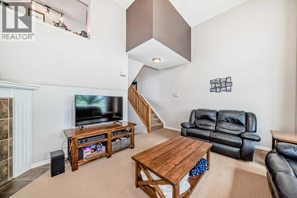 Single Family House 4 Level for Sale in  Kingsland Court SW Kingsland Calgary 