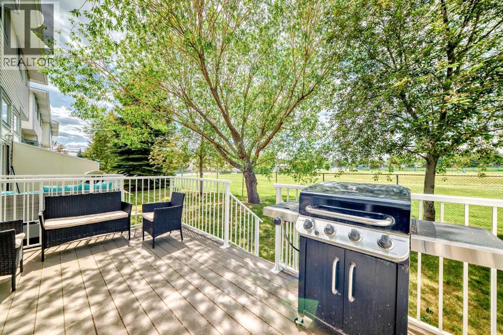 Single Family House 4 Level for Sale in  Kingsland Court SW Kingsland Calgary 