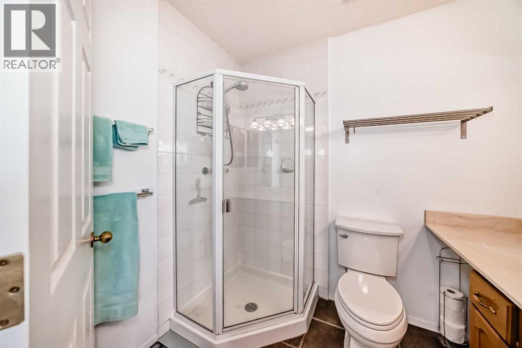 Single Family House 4 Level for Sale in  Kingsland Court SW Kingsland Calgary 