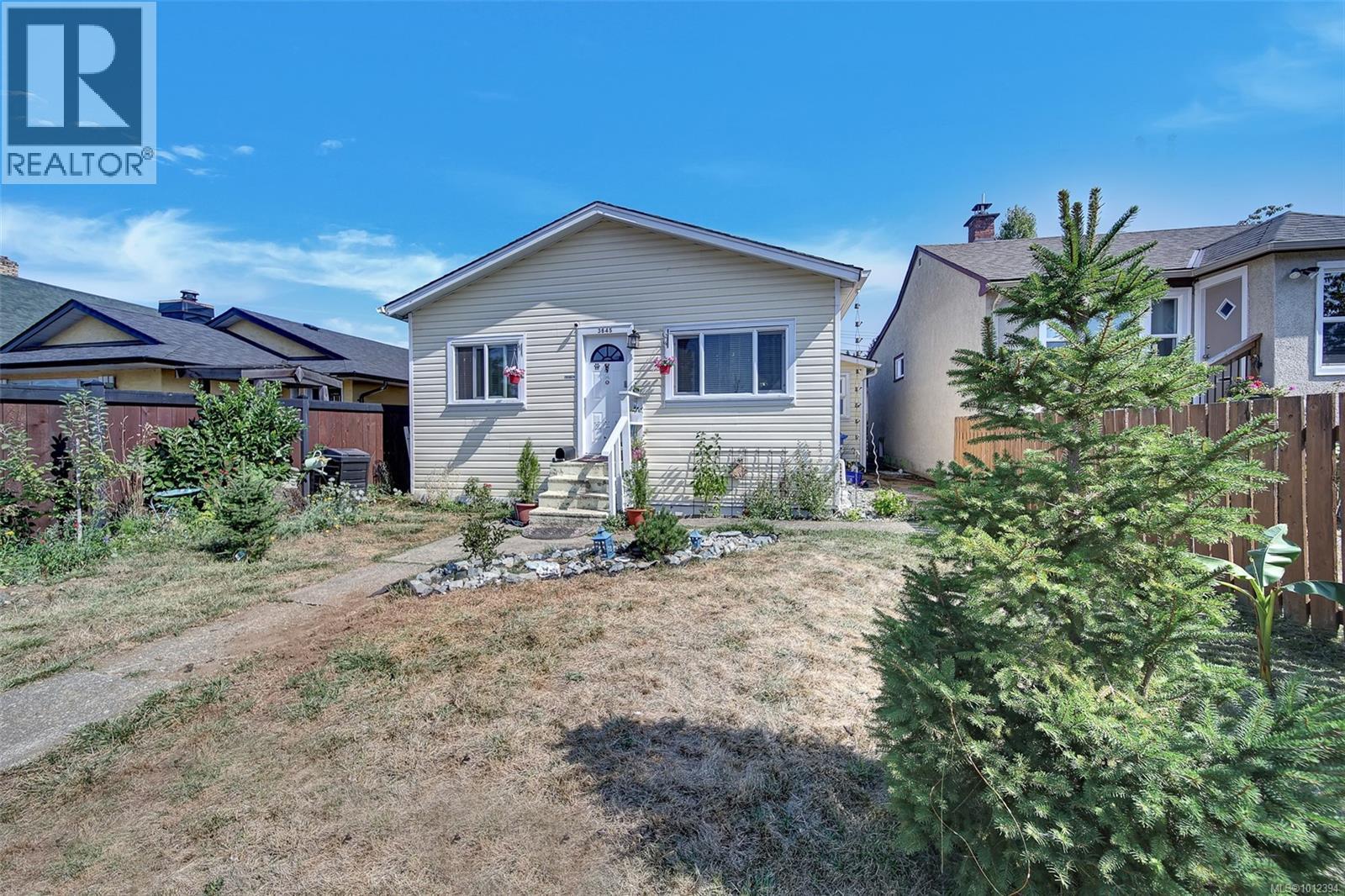 Photo 3 of 3645 14th Ave, Port Alberni BC