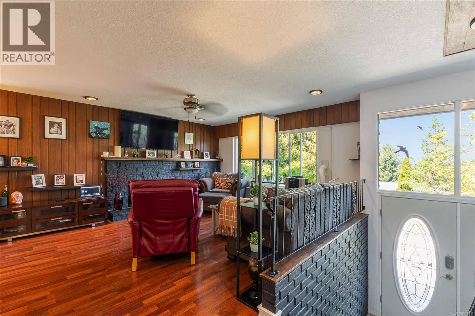 Photo 26 of 43 Roberta Rd E, Nanaimo BC