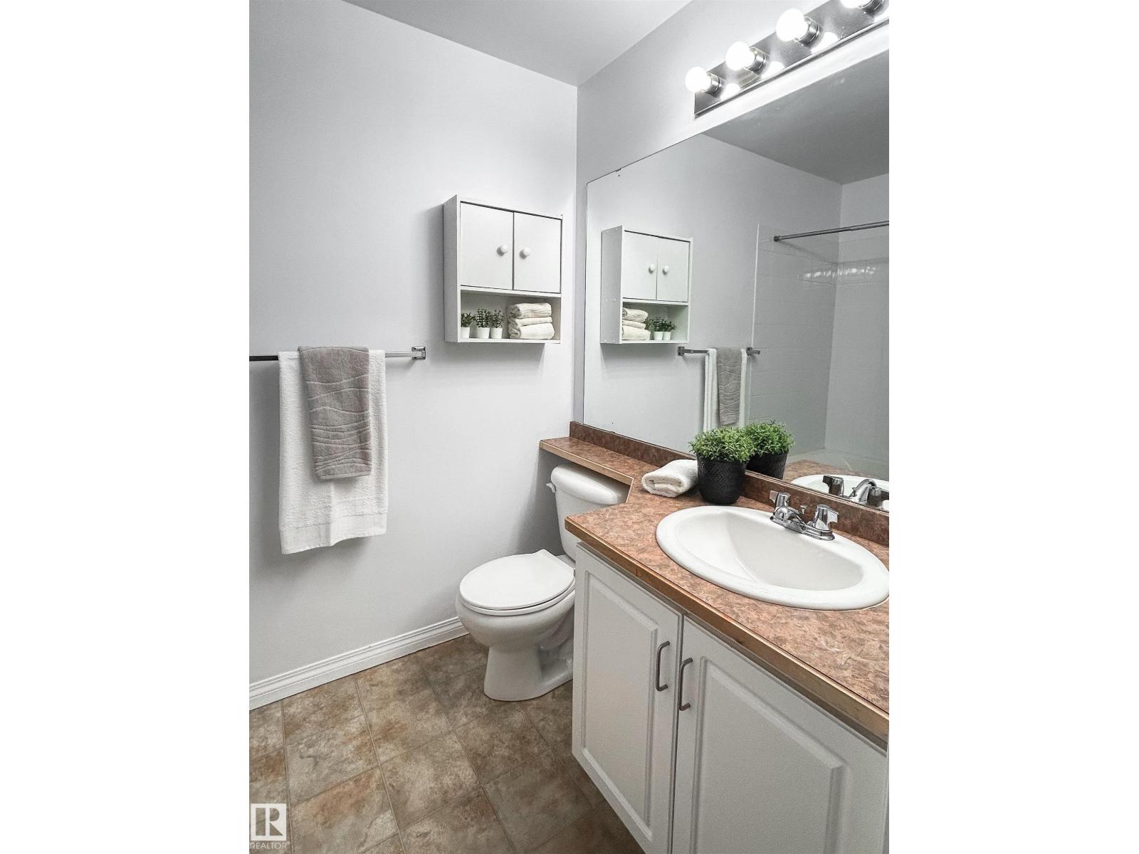 Photo 22 of 226 2305 35 A Av Nw, Edmonton AB