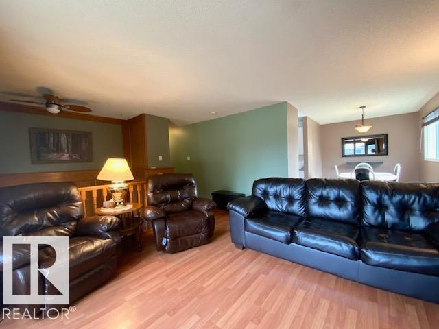 Photo 9 of 132 Green Ash Dr, Wetaskiwin AB
