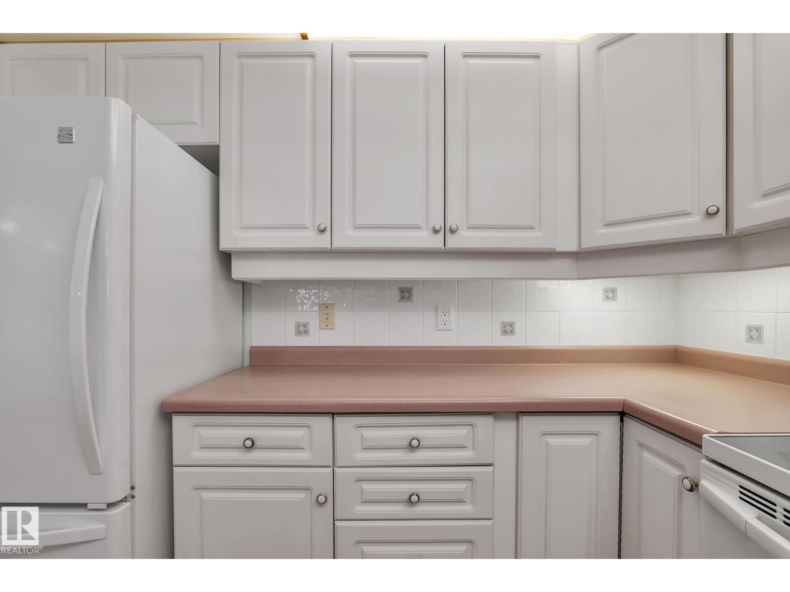 Photo 9 of 407 6703 172 St Nw, Edmonton AB