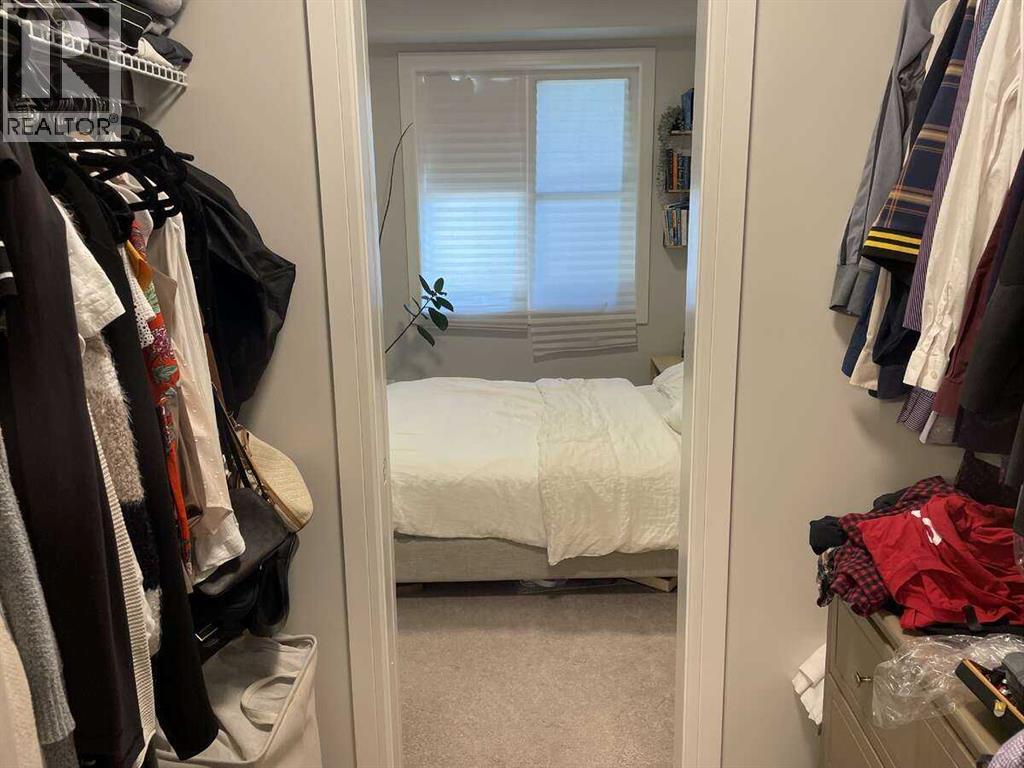 Photo 18 of 3204 80 Greenbriar Place Nw, Calgary AB