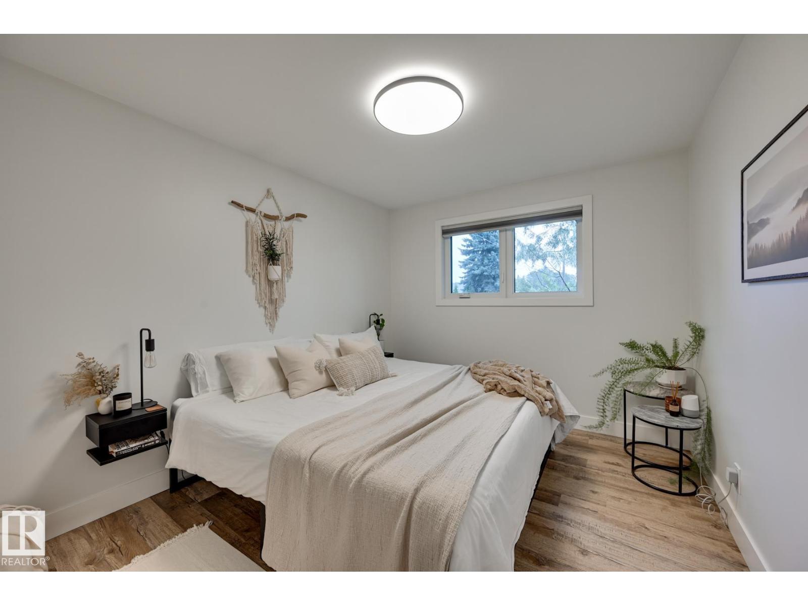 Photo 16 of 6015 92 A Av Nw, Edmonton AB
