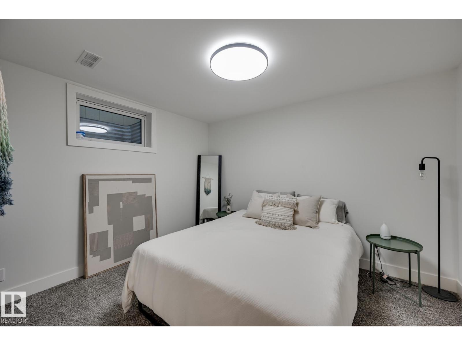 Photo 30 of 6015 92 A Av Nw, Edmonton AB