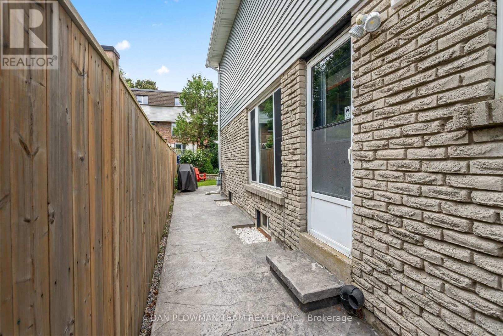 Photo 50 of 1264 Venus Crescent, Oshawa ON
