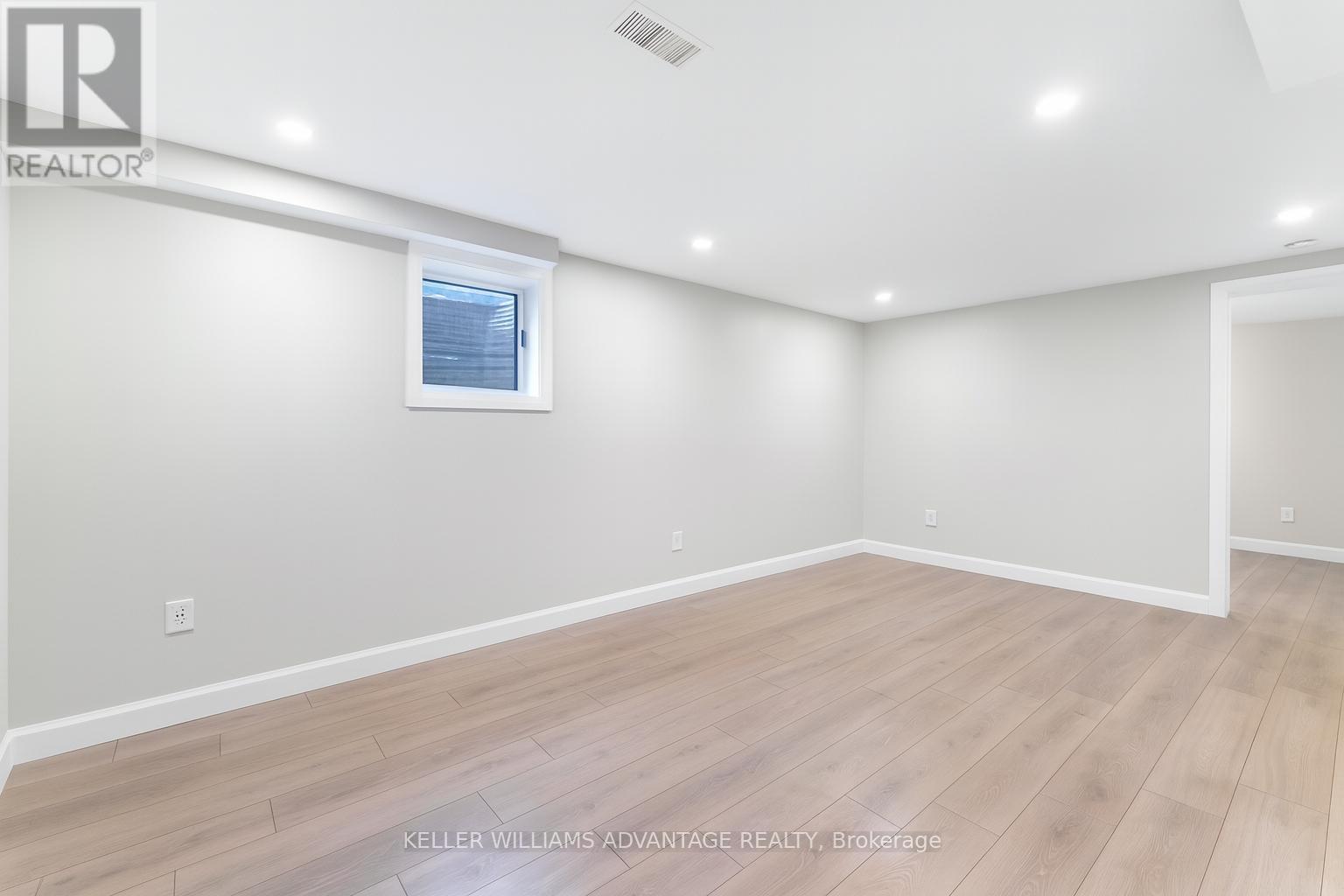 Photo 19 of 17 Loscombe Drive, Clarington ON