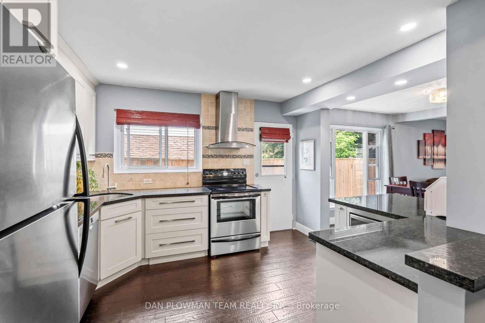 Photo 7 of 1264 Venus Crescent, Oshawa ON