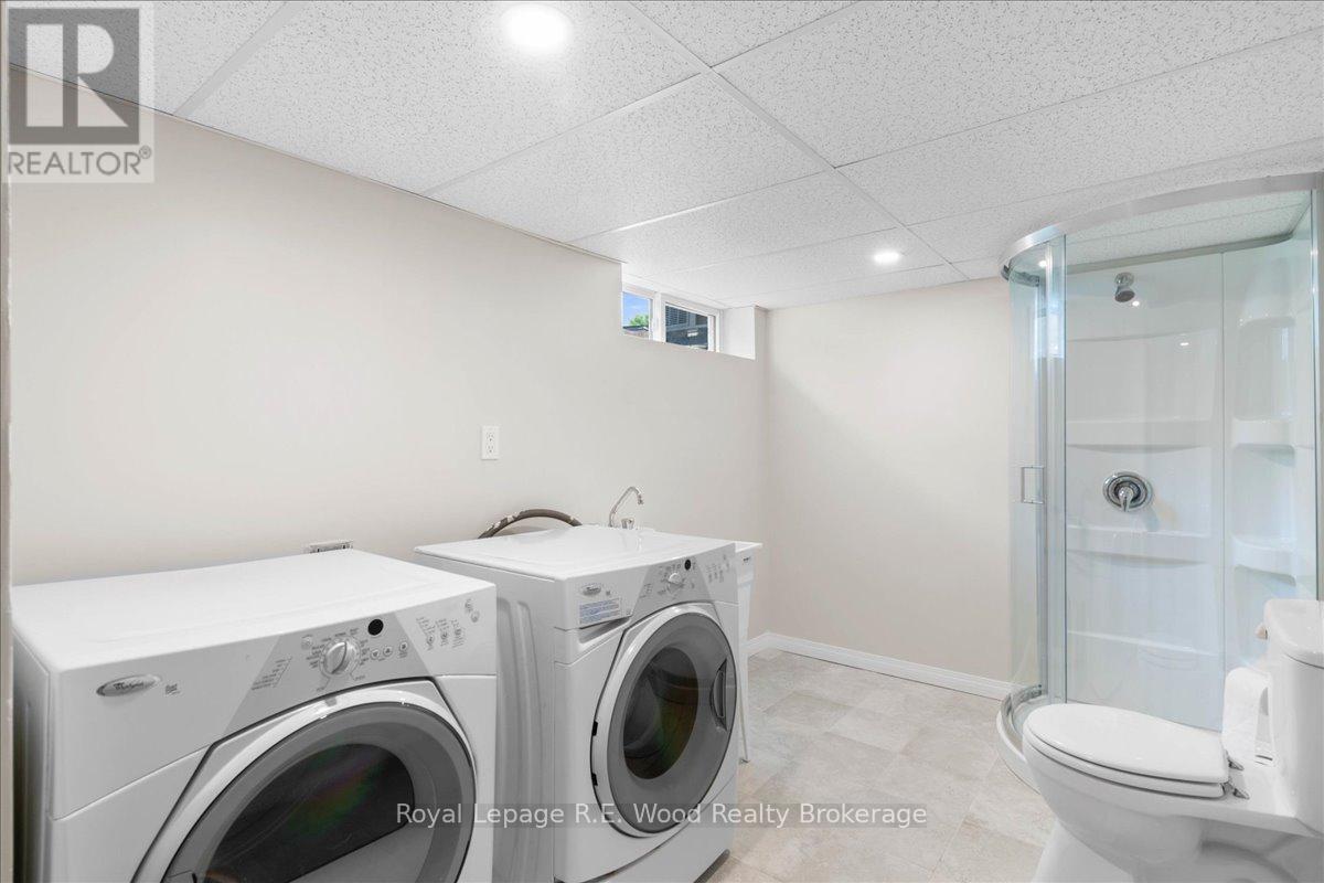 Photo 20 of 35 Sanders Street, Tillsonburg ON