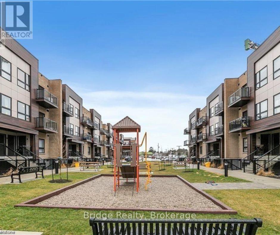 Photo 21 of K 14 40 Palace Street, Kitchener ON