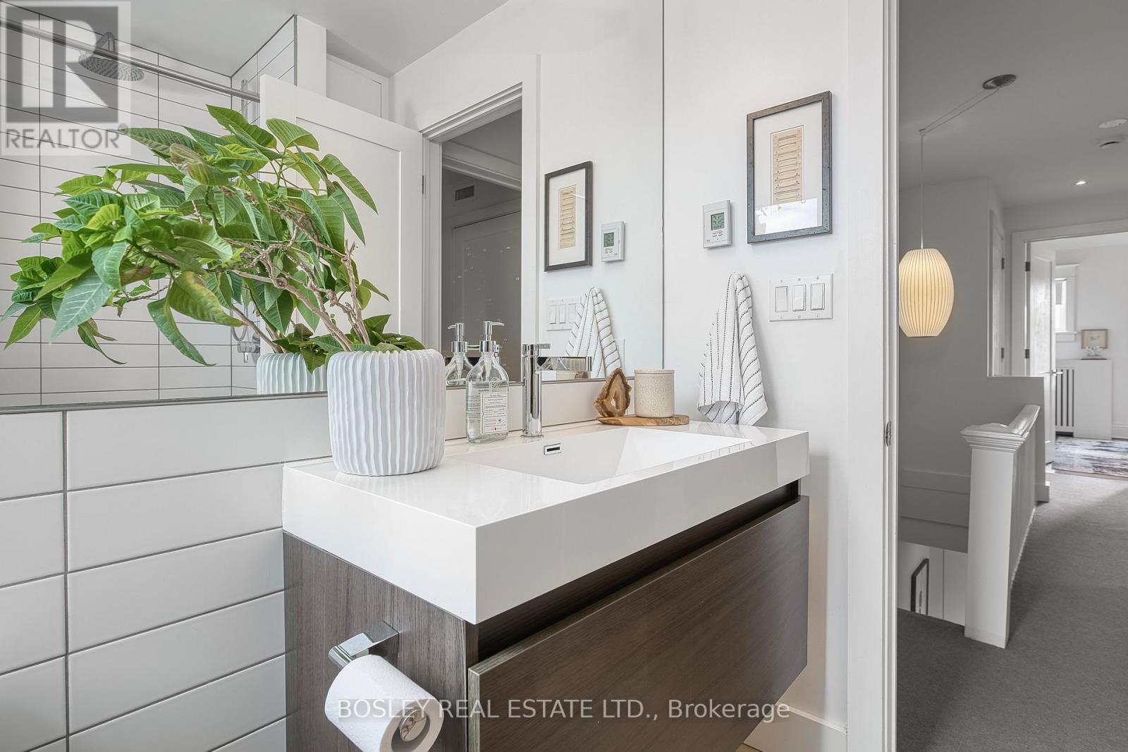 Photo 26 of 10 Herman Avenue, Toronto ON